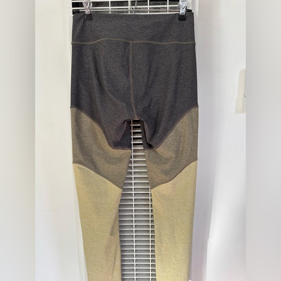Outdoor Voices Women's 7/8 Springs Color Block Leggings Sz Medium - Picture 4 of 5